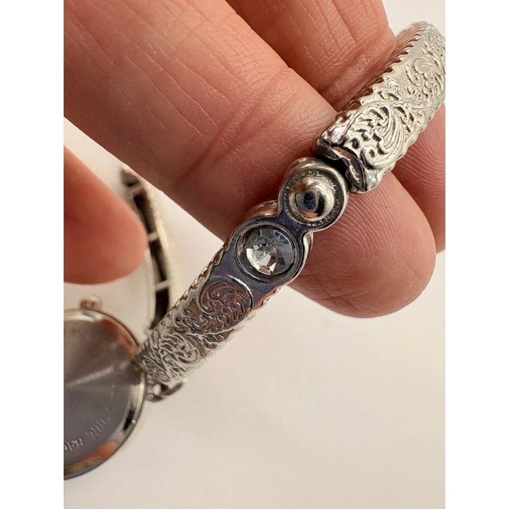 Vintage Style Silver Tone Scrollwork‎ Stretch Bracelet Charm Watch Japan Movt